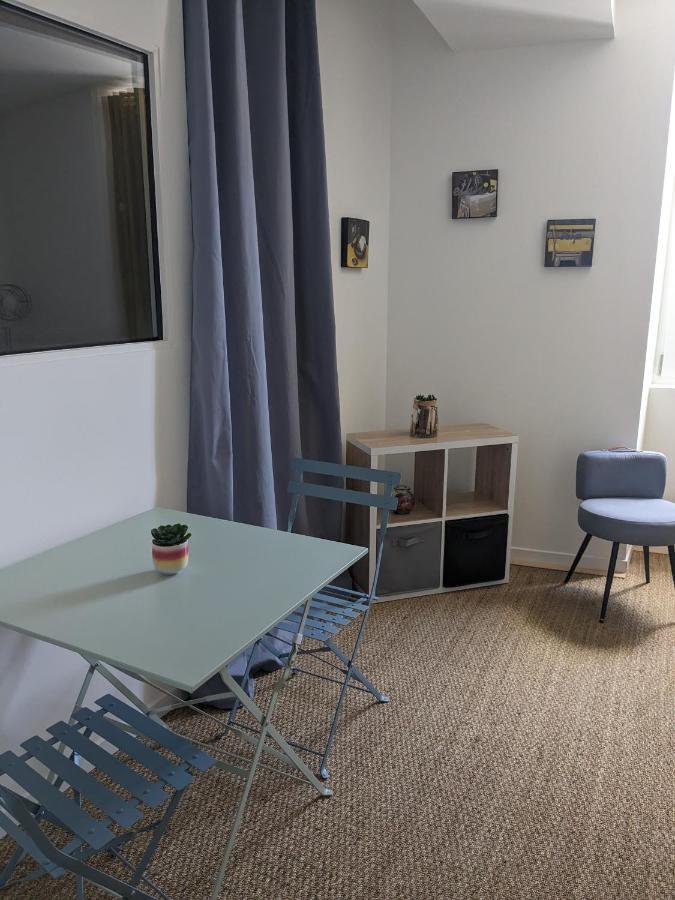 Appartamento L'Hirondelle Le Lion-d'Angers Esterno foto